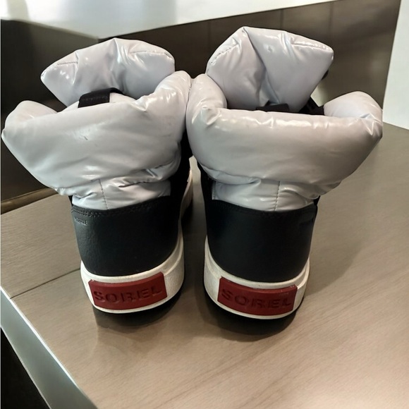 Sorel Kinetic Short Snow Boot Women’s 6.5 Black White Waterproof boots shoes - Picture 4 of 11